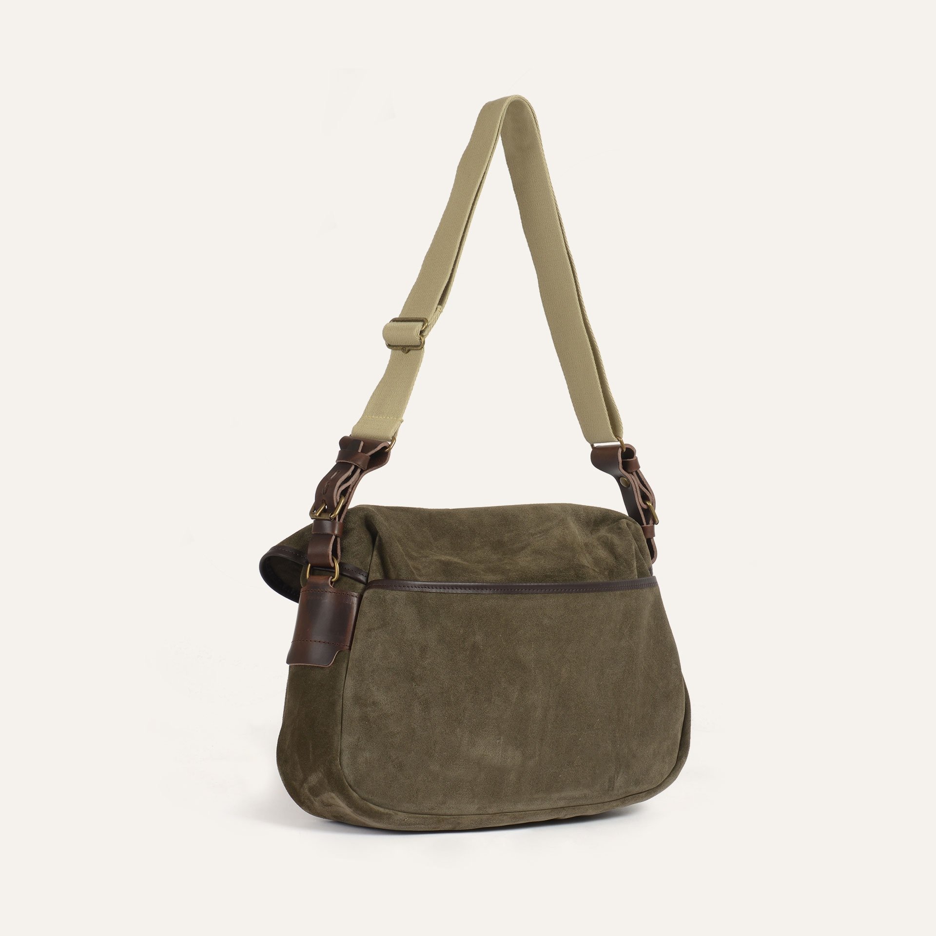 fisherman-s-musette-s-musk-suede (1)