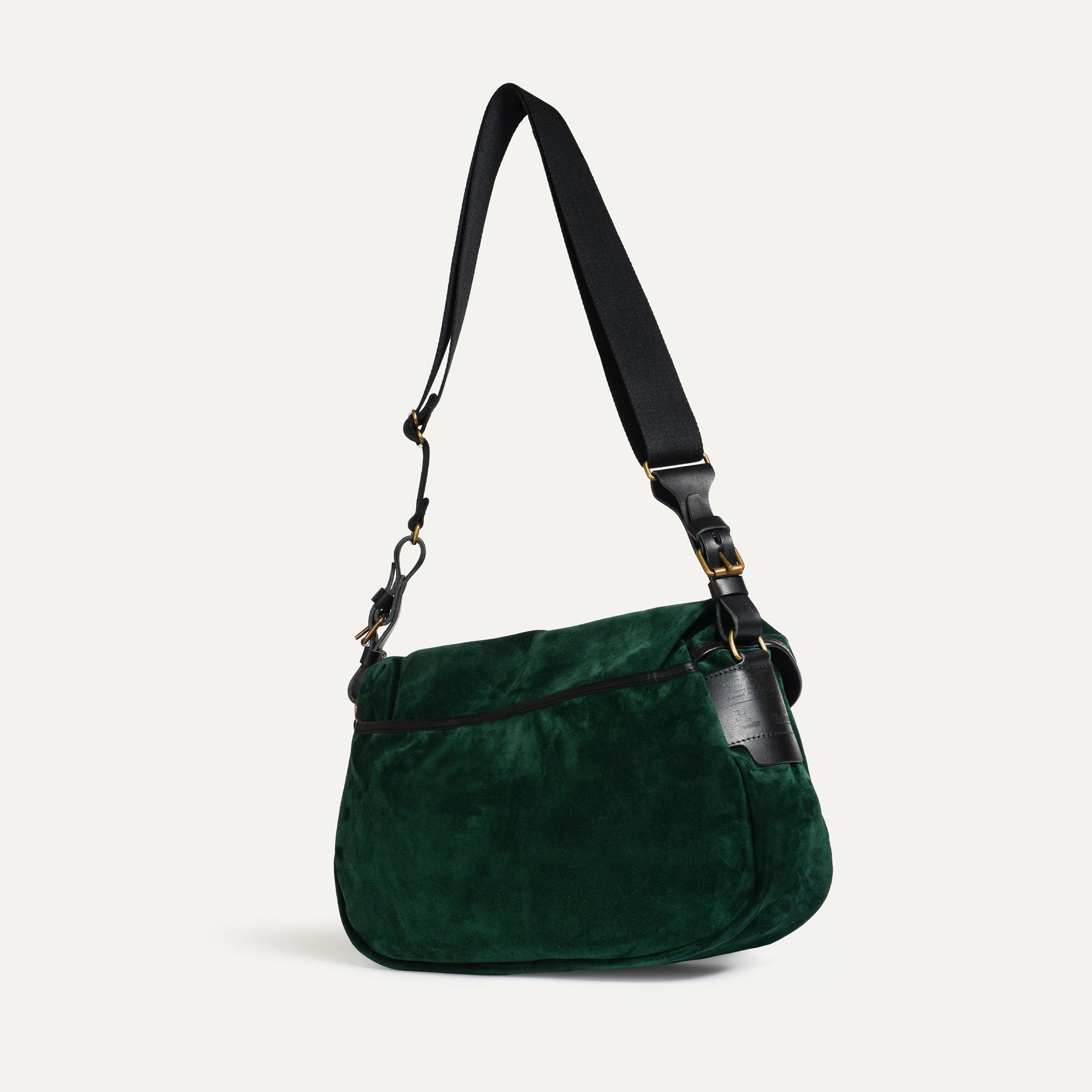 fisherman-s-musette-s-suede-dark-green (1)
